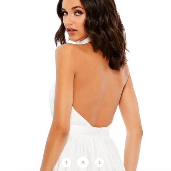 MAC DUGGAL ROSETTE PLEATED HALTER WHITE GOWN sz 6 - Picture 4 of 6